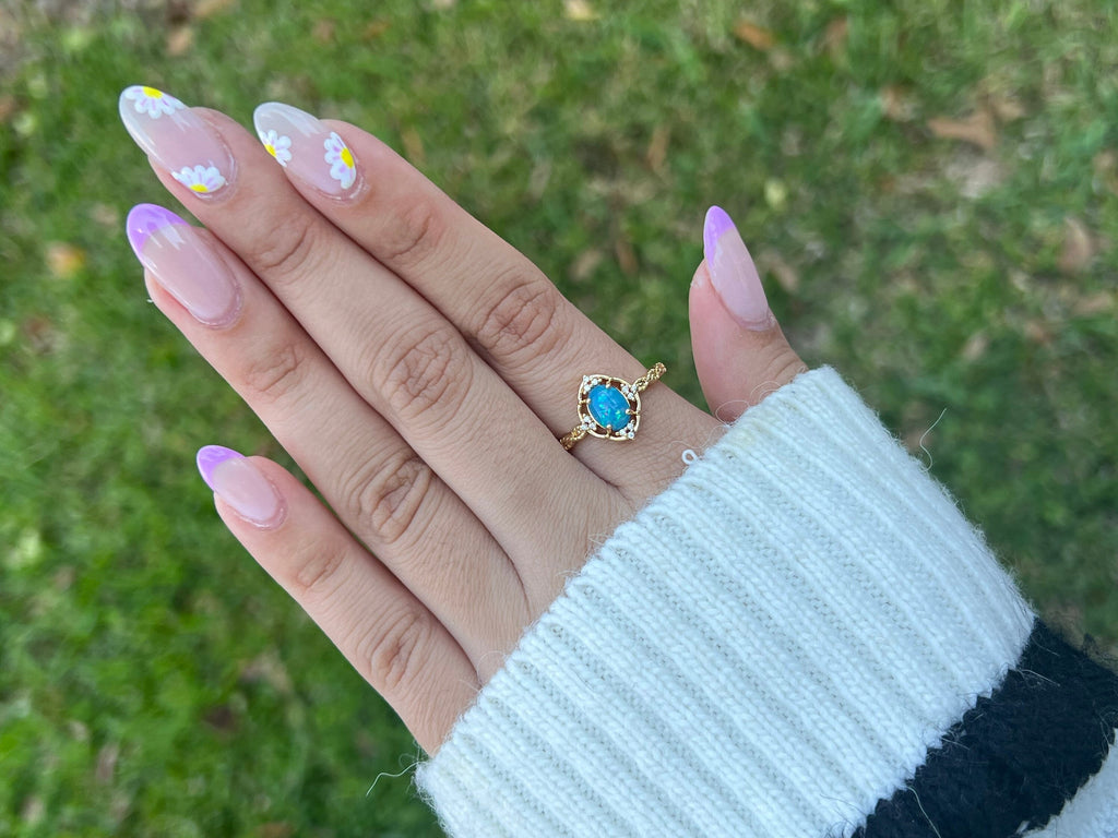 18K Gold Opal Ring,Blue opal Ring,Statement Ring,Stacking Ring,Vintage Ring,Promise Ring,Anniversary Gift,Rings for Her