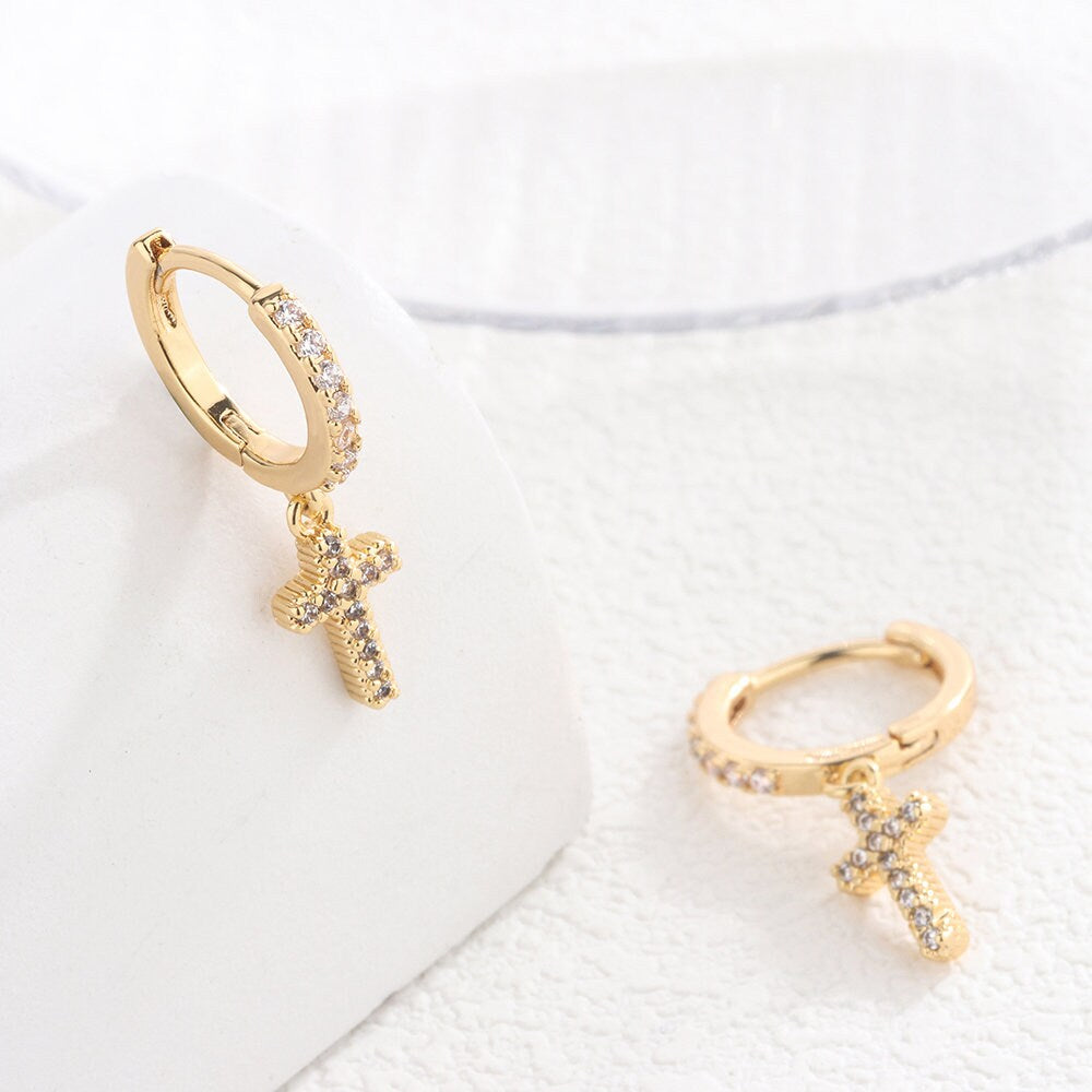 18k Gold Dainty Cross Hoops,Minimalist Cross Hoops,Cross Huggies, Small Hoop Earrings,Tiny Cross Hoop Earrings,Pave Huggies,Gift for Her