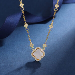 Mother Of Pearl Clover Necklace